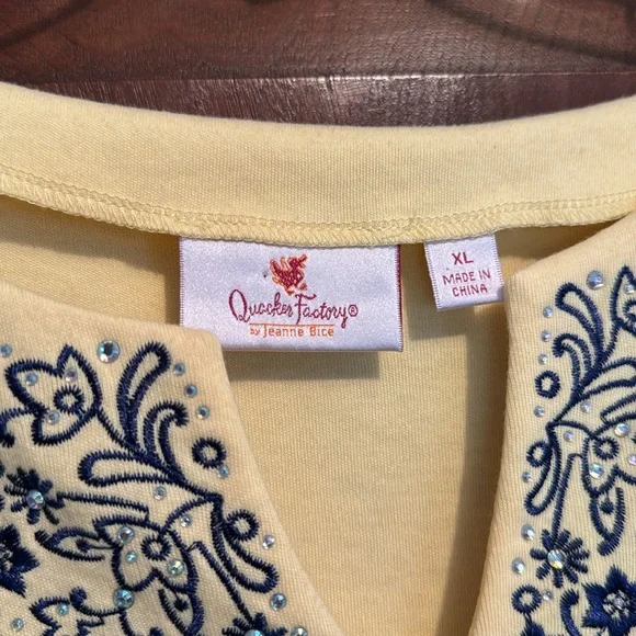 Quacker Factory Embroidered Top - Picture 3 of 4